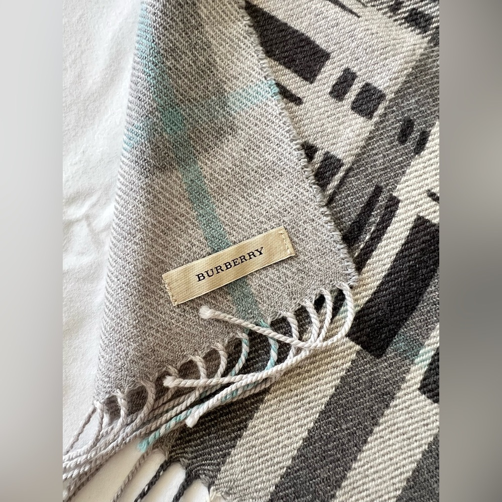 Burberry Scarf 100% Extra Fine Merino Wool with Gray and Blue Plaid Design